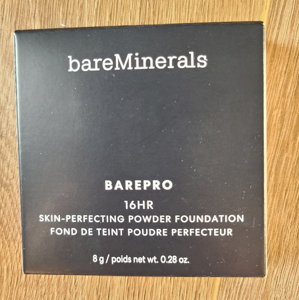 bareMinerals BAREPRO Powder Foundation - Fair 10 Warm